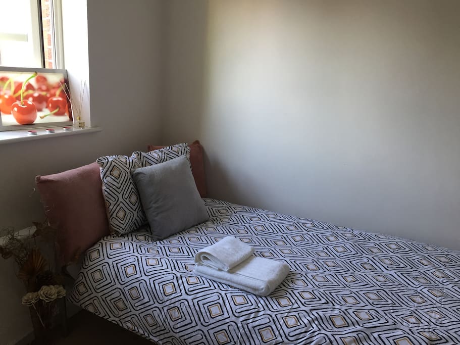 Single bedroom