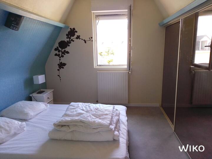 Chambre 1:  lit 140*190