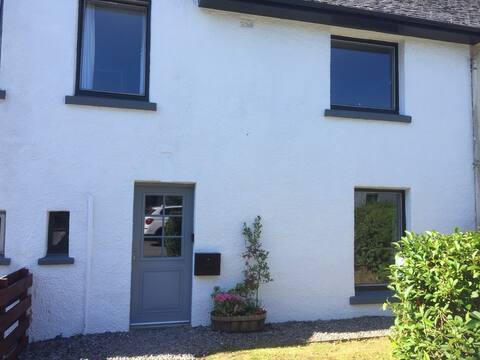 Portree Centre with Garden - 3 Bedrooms