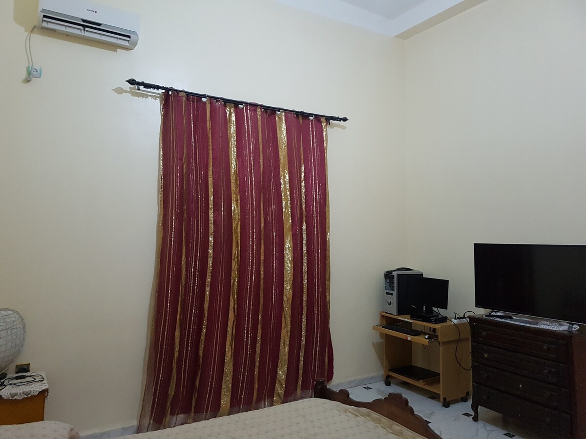 غرفة النوم 1