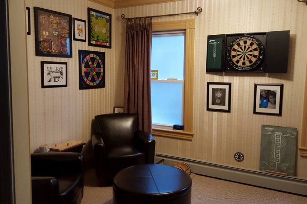 Den/game Room