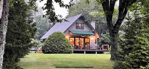 North Country Vacation Oasis-Akers Pond (Français)