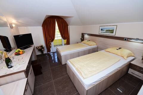Double Room-Vila Milo