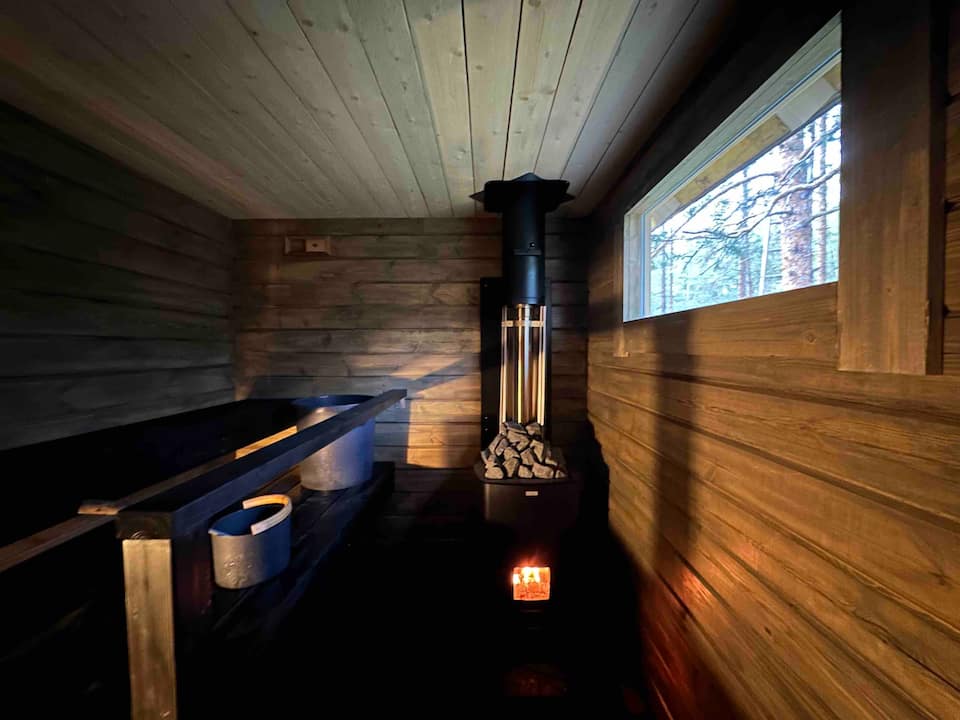 A forest villa on the edge of a national park, Espoo, Uusimaa, Finland, photo 8 of 10