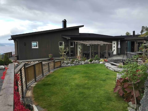 Cottage by the lake at Inderøy