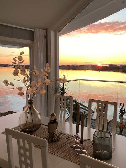 Popular Airbnb listing: ATLANTIC PANORAMA @atlanticpanoramahome in Hustadvika