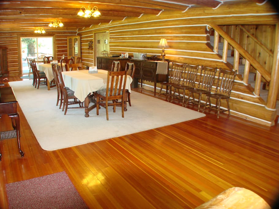Dining Entrance
