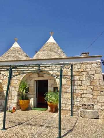 Pool Villa with Trulli Immersi nella Natura gallery image 2