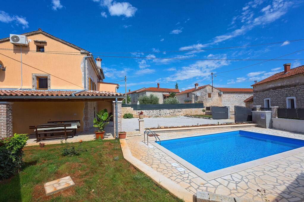 House with pool