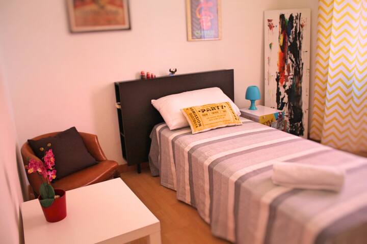 VALE ROOMS - Single Room