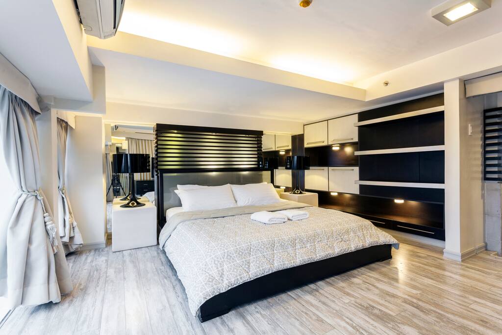 1st Bedroom located in the second level