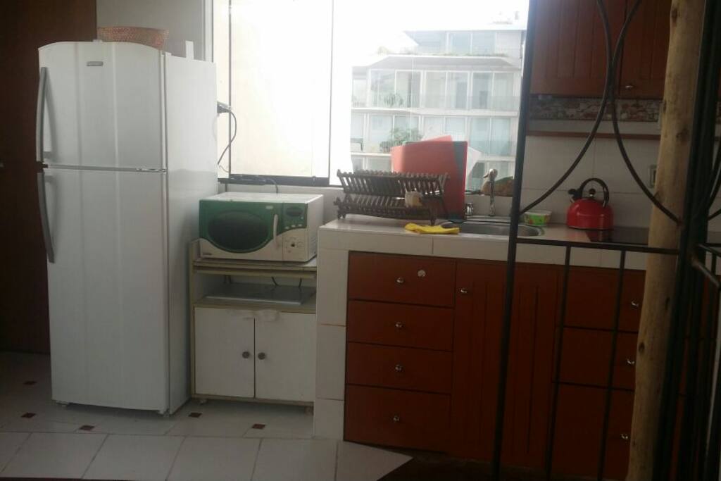 Ésta es la cocina totalmente equipada