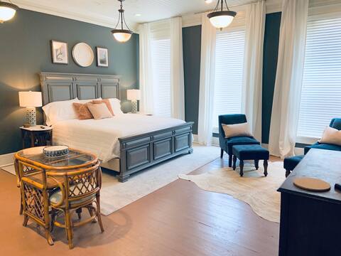 Archer Suite@ Remedies Inn historic downtown inn