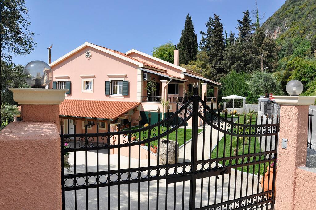 The house as seen from the main entrance