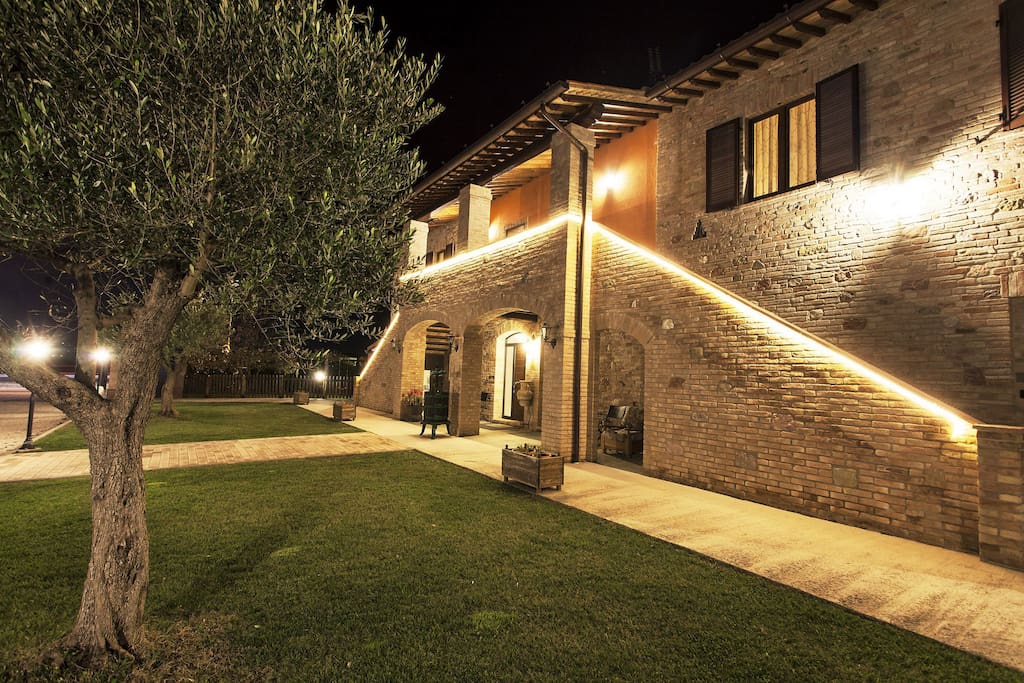 Casale di notte