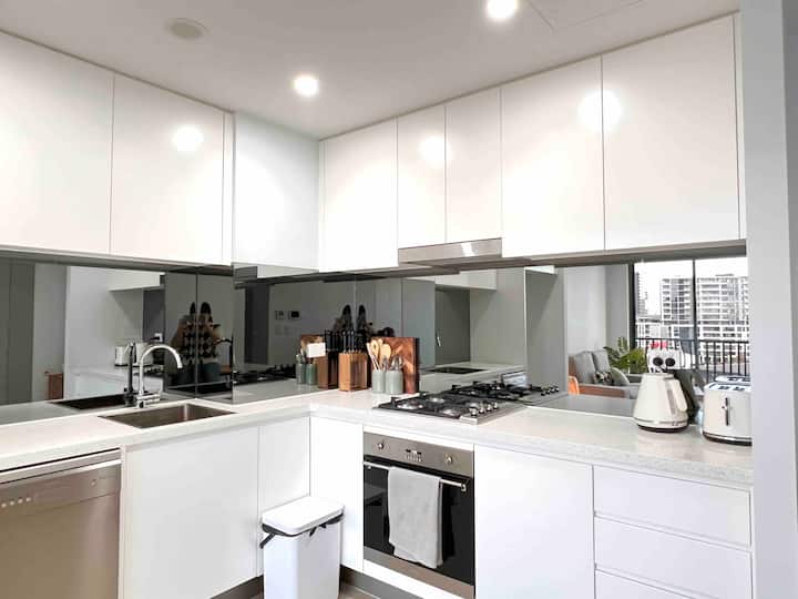Stylish Two Bedroom Apartment In Zetland - Sydney