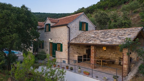 Villa Dol-Three Bedroom Villa with Pool