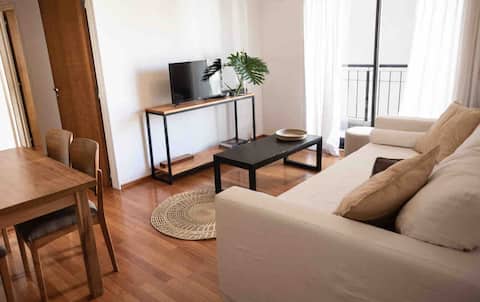 Top performing Airbnb: Impeccable! Amenities, garage and 24-hour security. in Núñez