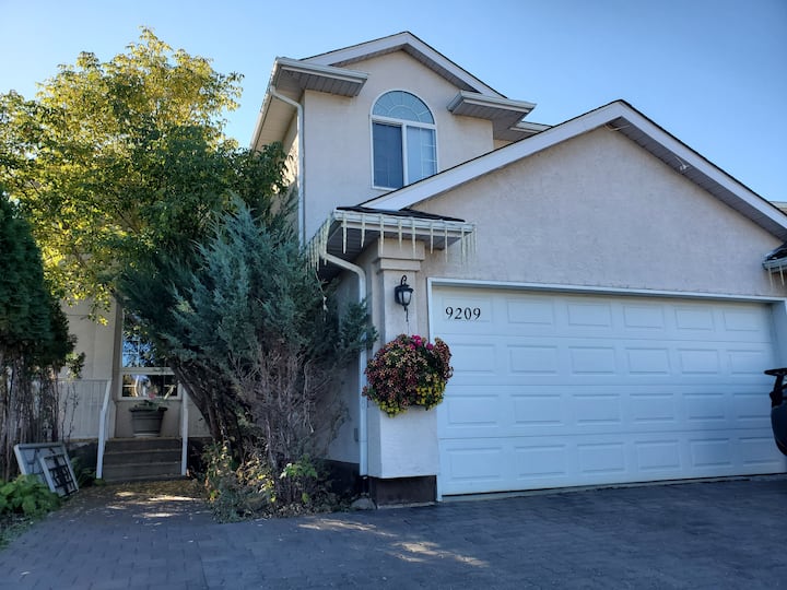 Lac la Biche Vacation Rentals & Homes Alberta, Canada Airbnb