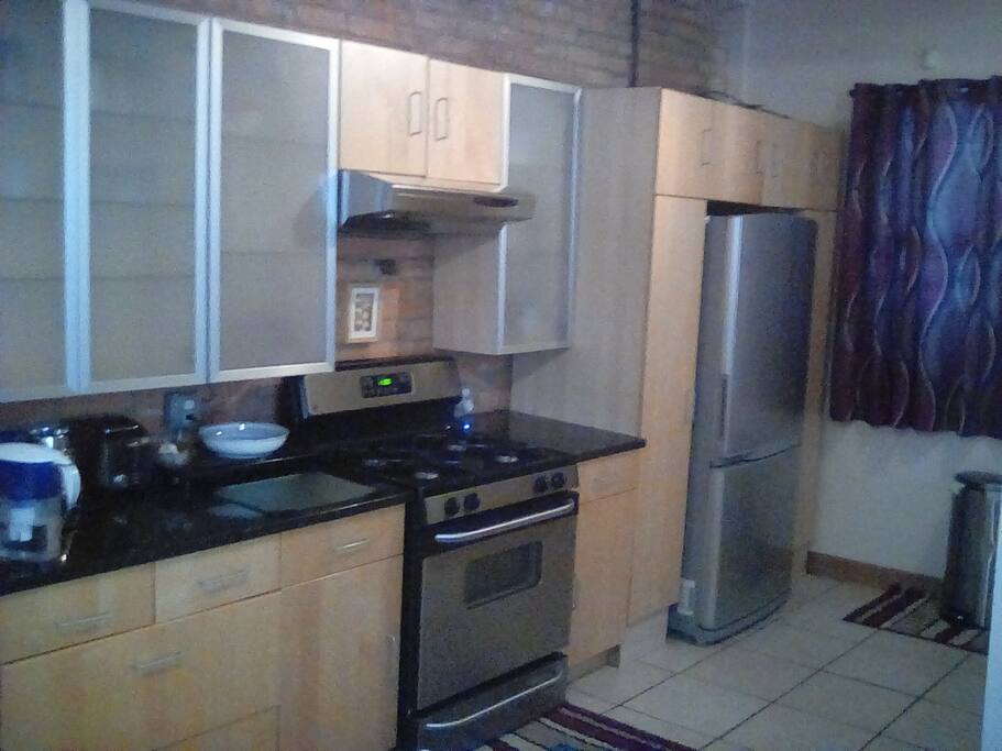 Kitchen. Dishwasher included.