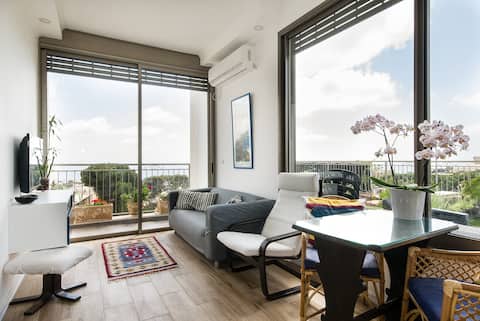 Sea View Roof APT Special Treat Vacation/Work ++++