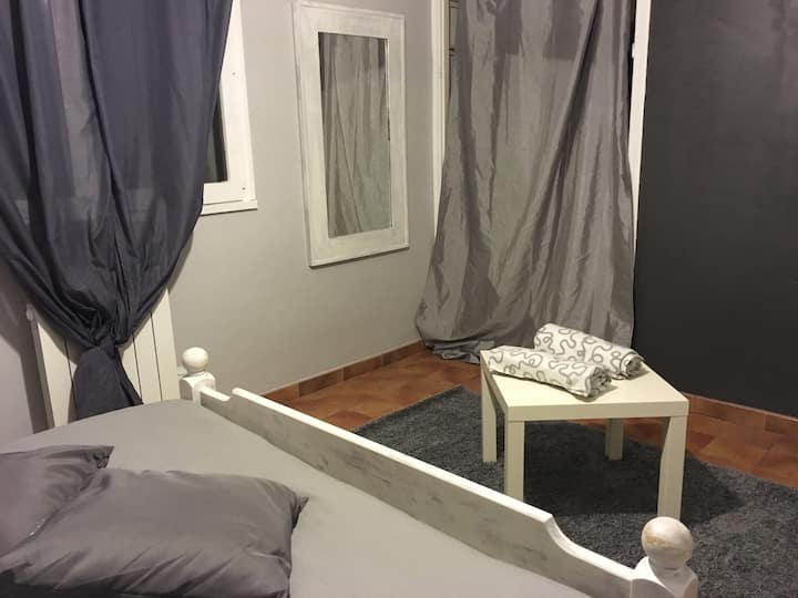 Zimmer 4 Stock