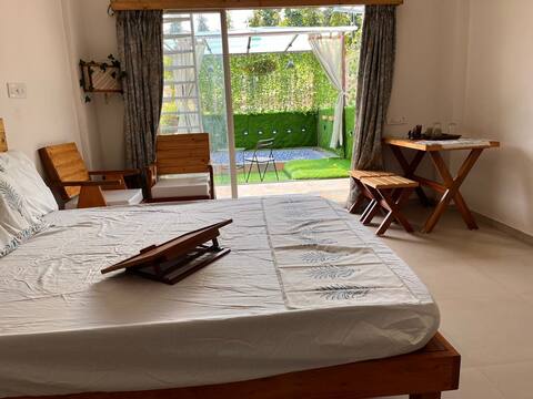 Studio with Private Plunge Pool -Misty Nook Karjat