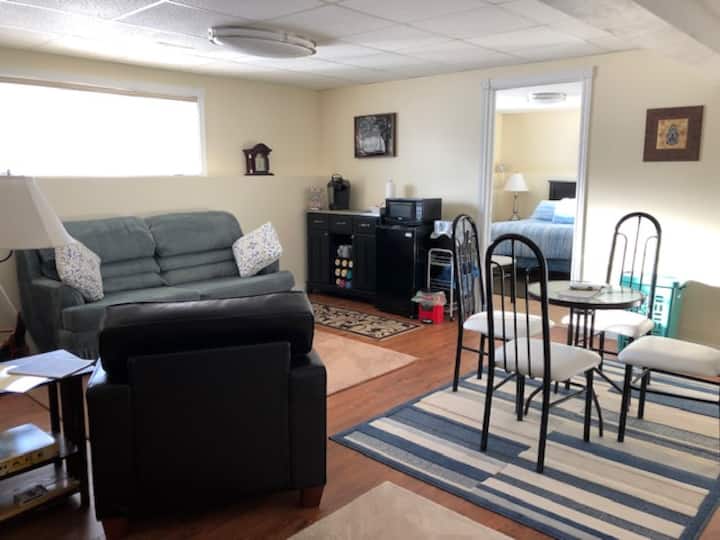 MyPlace Shediac 2Bdrm Suite in my home Non-Smoking