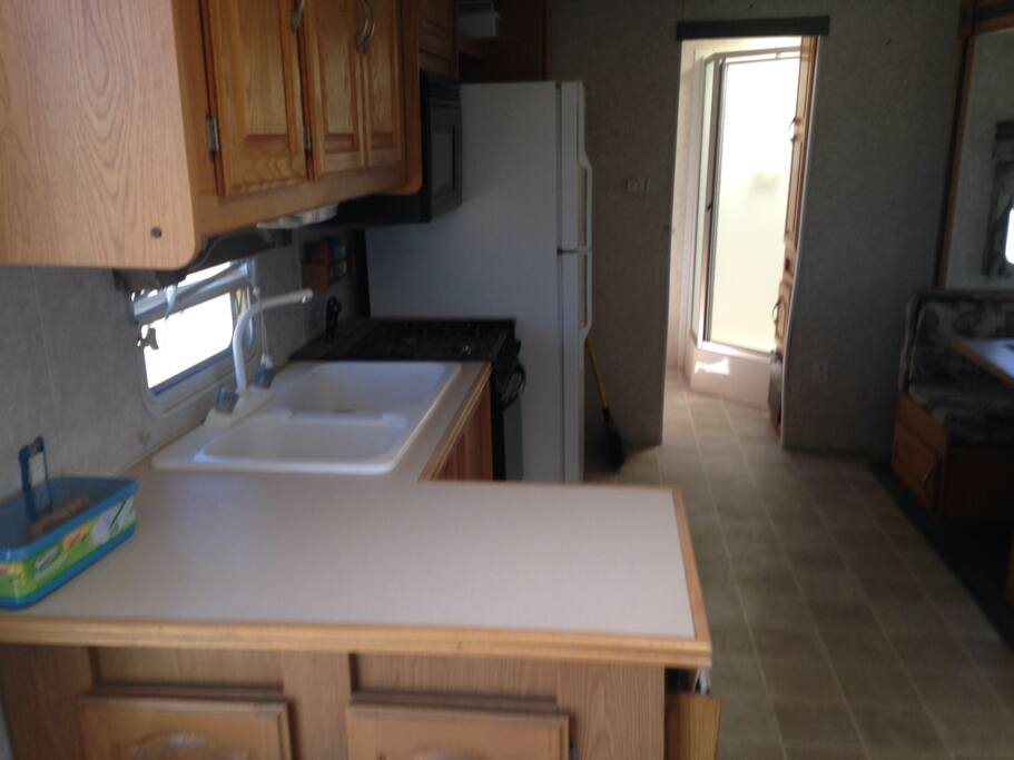 lots of space in the kitchen