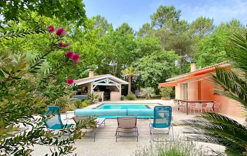 Heated pool - Spa - foosball table - billiards - 4 bedrooms