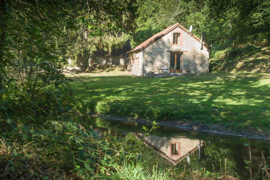 Cottage set in the beautiful countryside