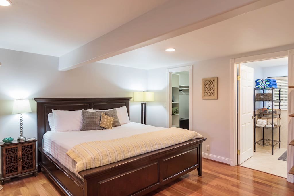 Pottery barn bed with pressed sheets. If you have to have a meticulously clean bed and comfort is not optional...this is it.