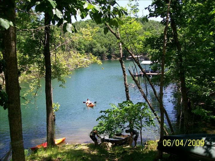 Charming Secluded Lakefront Cabin Beaver Lake Cabins for Rent in