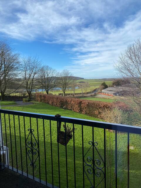Idyllic Cottage with Amazing views, Nr Loweswater