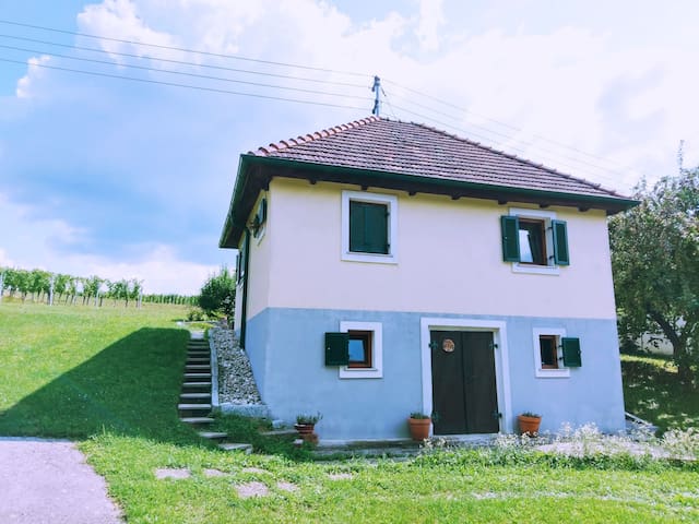 ♥ Kellerstöckl in the Weinidylle Südburgenland