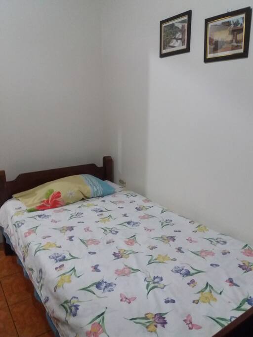Habitación para 1 persona.Tranquila e iluminada.