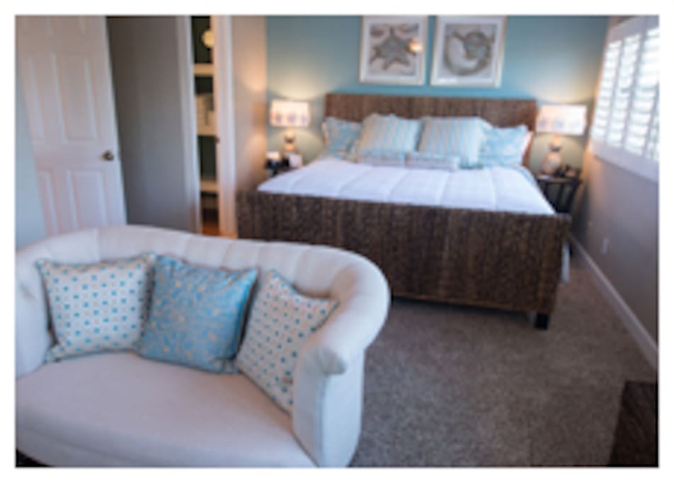 Bedroom w/water views