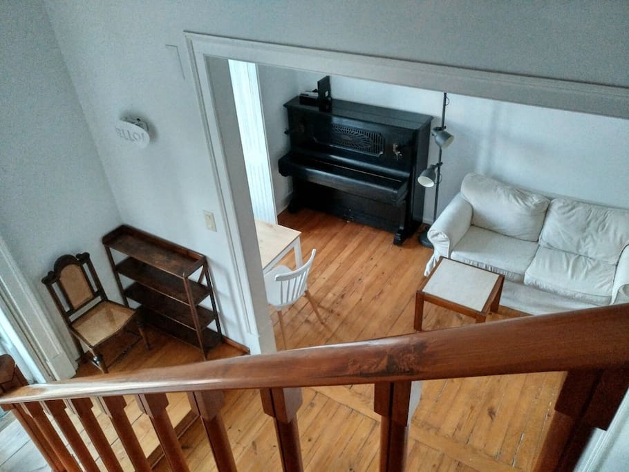 Piano Room/ Second Floor Acess - Living Room nr. 01 with balcony access.