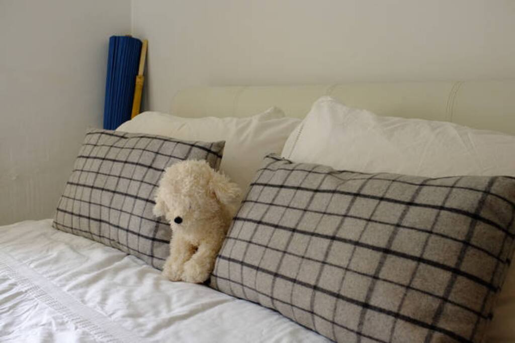 Comfy real beds with Egyptian linen