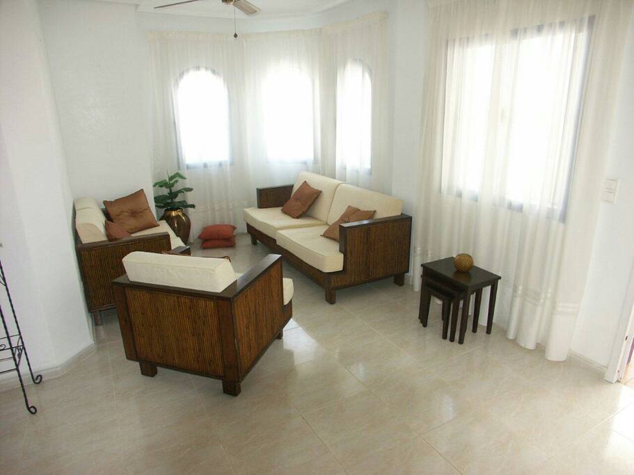 ruime woonkamer