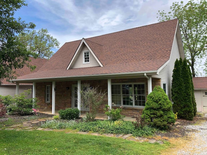 Crossville Vacation Rentals Homes Tennessee United States Airbnb