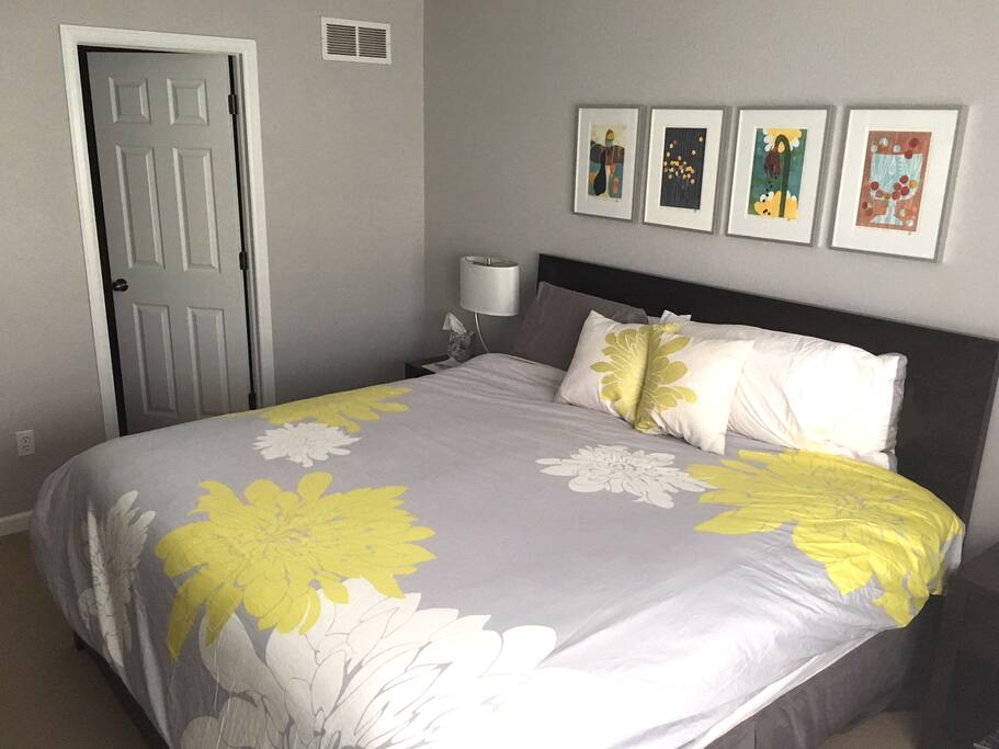 Master BR, king bed with bath