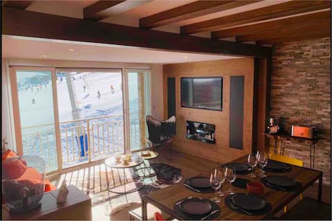 Luxurious apartment, foot of the slopes, 68 m2, 2 bedrooms