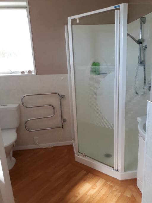 Shared bathroom/toilet