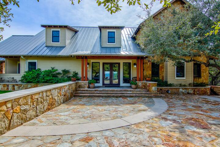 7 Bedroom Luxury Lake Austin Estate gallery image 4