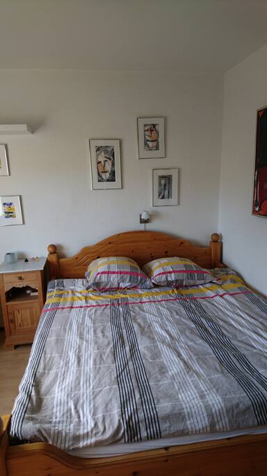 Bed room