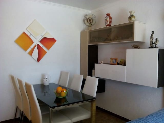 Holiday Homes Apartment Rentals Airbnb