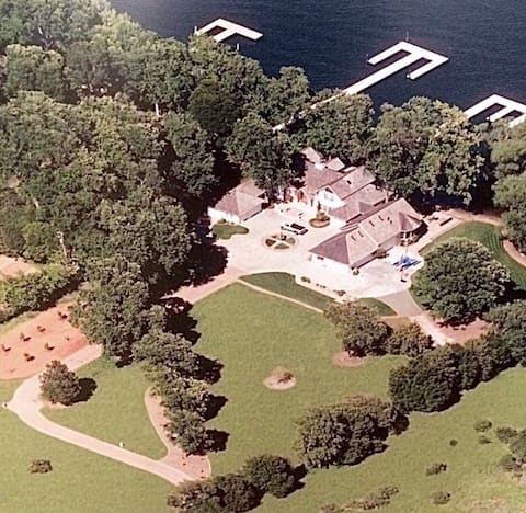 Estate for multi family vacation-wedding-reunions