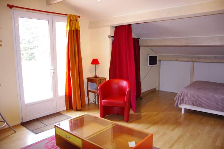 Upande wa chumba cha kulala