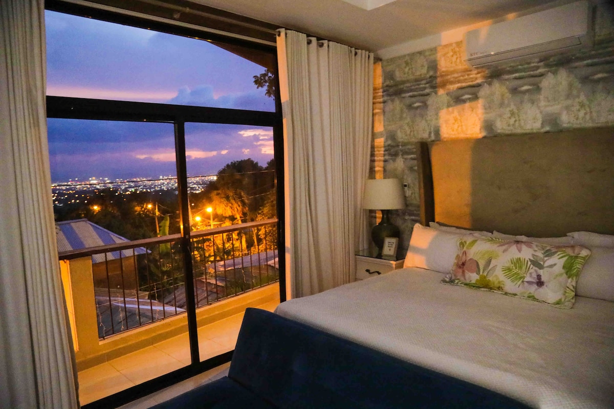 Glavna spavaća soba s pogledom na grad 